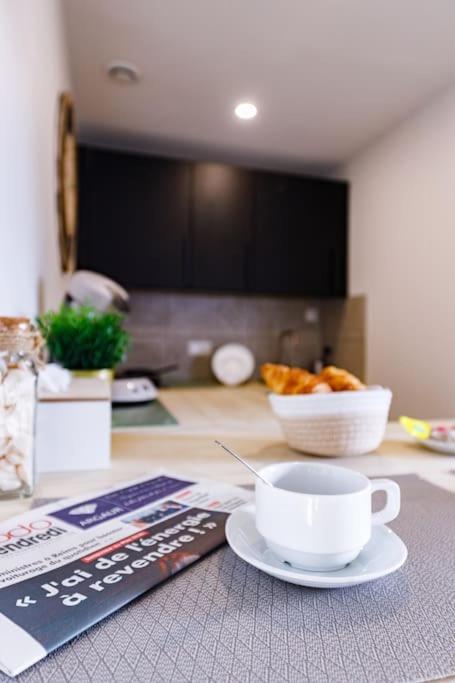 Joli Appartement, Le Bouchon Remois, Centre Ville Reims Exteriör bild